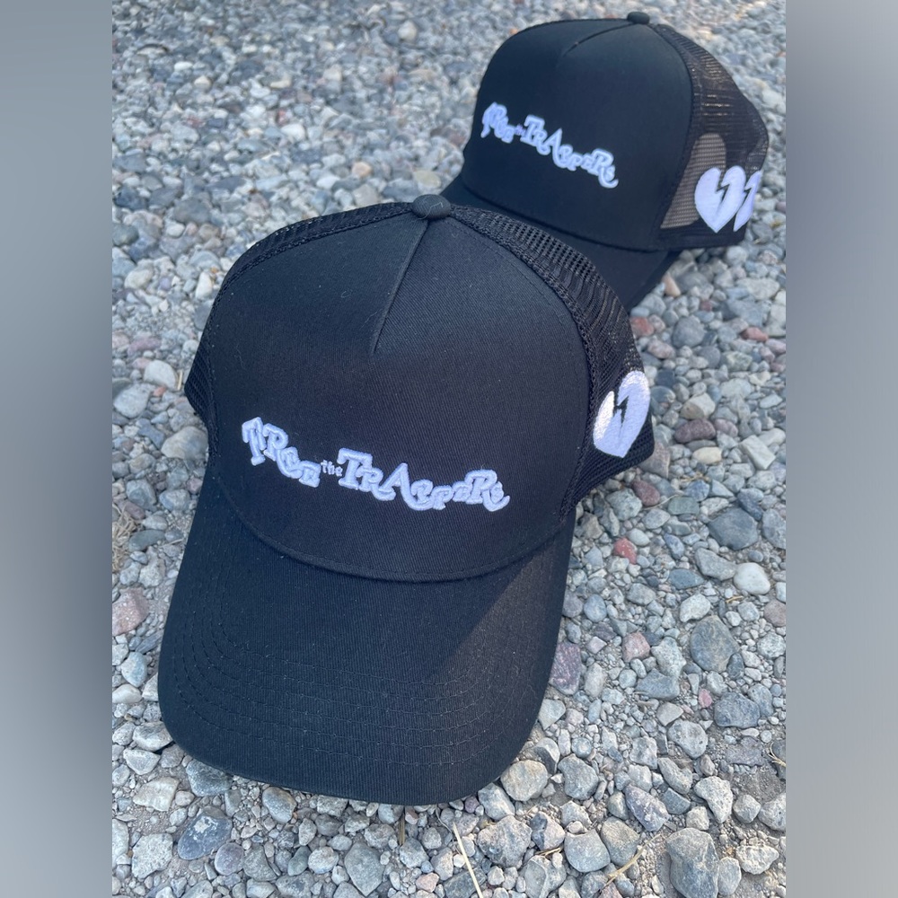 Free The Trappers Mesh Baseball Cap